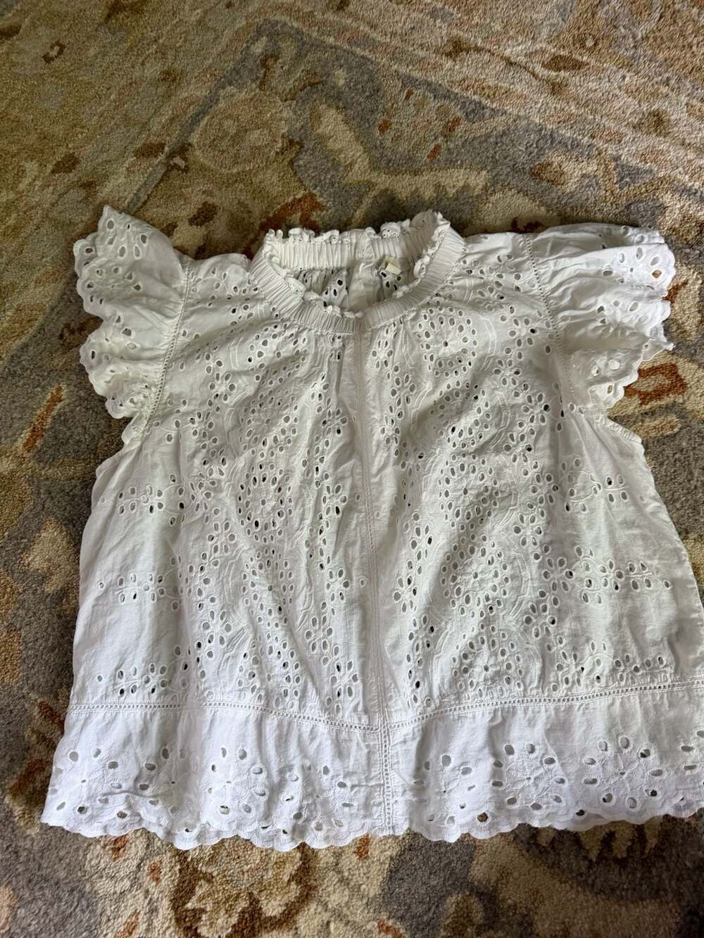 Jennifer and Grace White Eyelet Flutter Sleeve Blouse XL